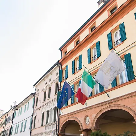 Hotel Phi Dei Medaglioni 4*