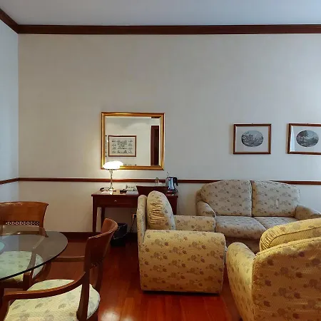 Отель Phi Dei Medaglioni