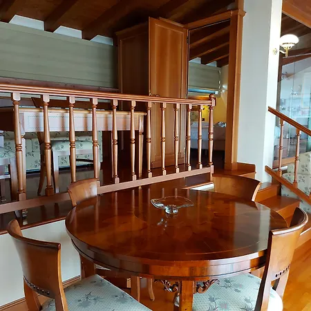 Phi Dei Medaglioni 4*