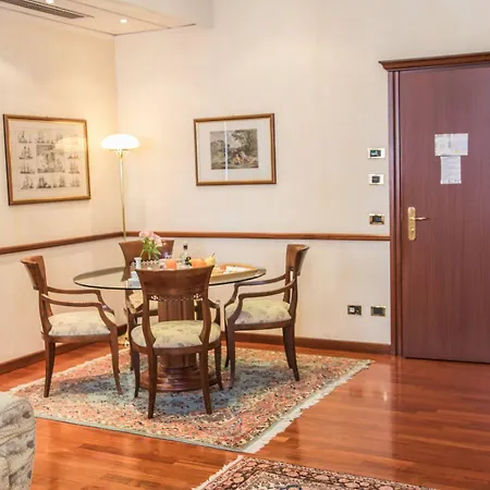 Отель Phi Dei Medaglioni 4*