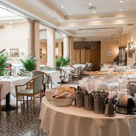 Hotel Phi Dei Medaglioni Correggio