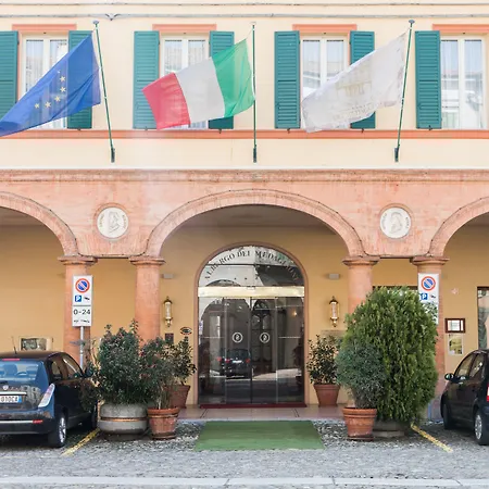 Phi Dei Medaglioni Отель Корреджио