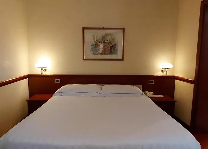 Phi Dei Medaglioni 4*