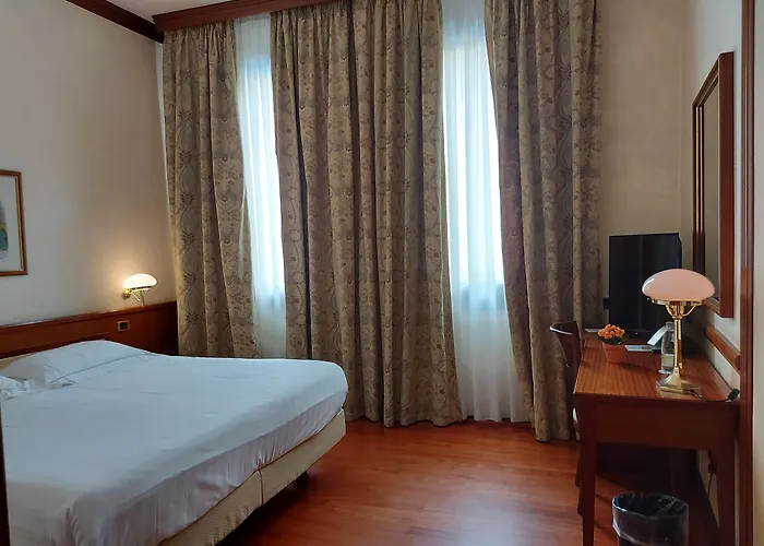 Phi Dei Medaglioni Hotel 4*