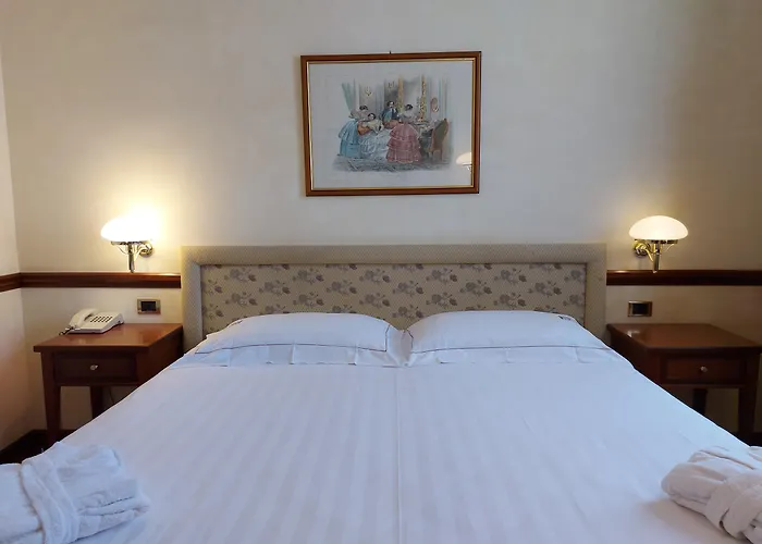 Hotel Phi Dei Medaglioni Correggio