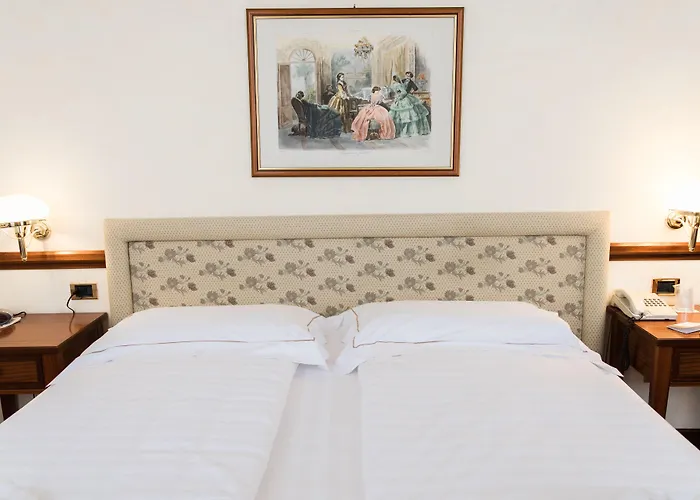 Phi Dei Medaglioni 4* Корреджио