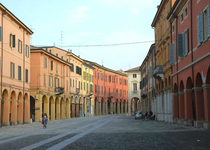 Phi Dei Medaglioni 4* Correggio