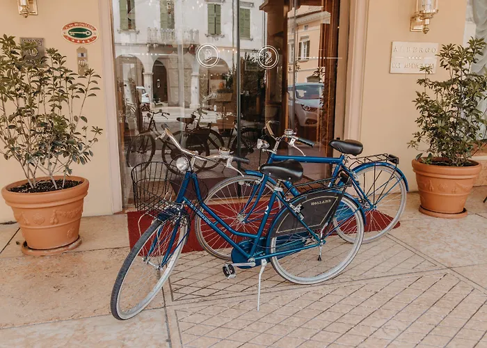 Phi Dei Medaglioni Hotel Correggio