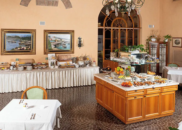 Phi Dei Medaglioni Correggio