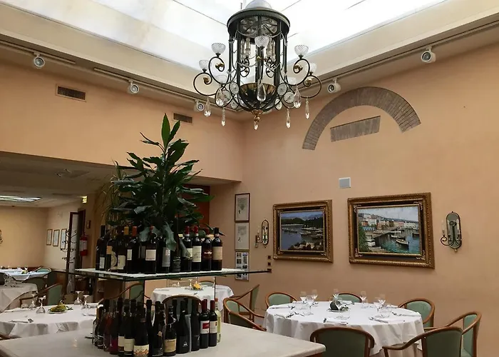 Phi Dei Medaglioni 4* Корреджио